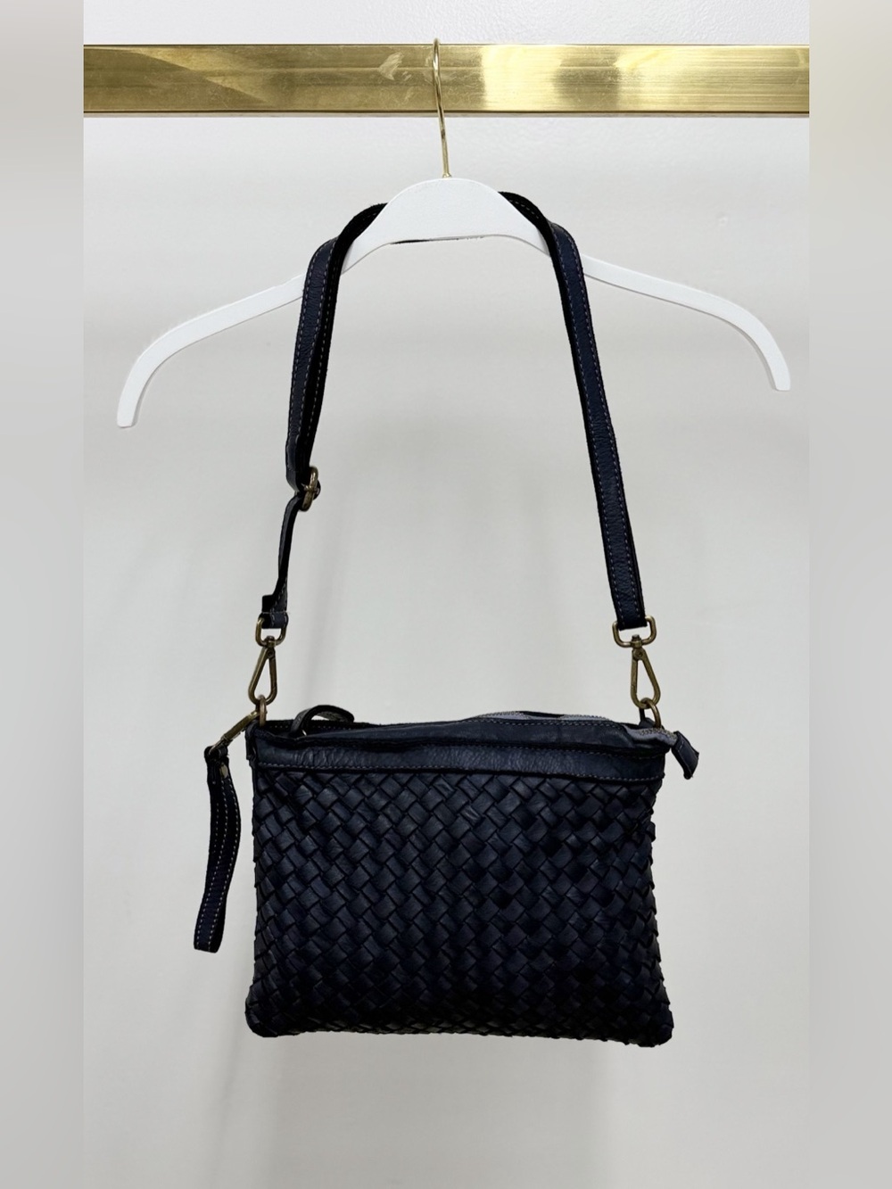 (137-NAV) INTRECCIATO (BRAIDED) SHOULDER/CROSSBODY BAG